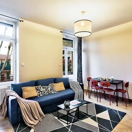 Le Carre D'or - T2, Pres Lyon & Parking Gratuit