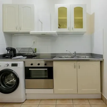 Le Carre D'or - T2, Pres Lyon & Parking Gratuit Apartment Saint-Fons
