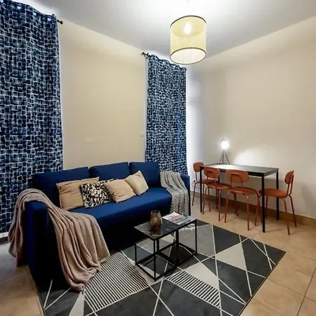Le Carre D'or - T2, Pres Lyon & Parking Gratuit Appartement